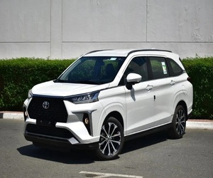 1.5L 7-Seater เกียร์แบบเรียบสำหรับ Toyota veloz รถมือสองอัตโนมัติ
