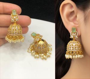 Impresionantes Pendientes de Piedras de Circonita Cúbica con Aspecto Tradicional Chapados en Oro de la Mejor Calidad, Colecciones para Bodas y Fiestas para Mujeres y Niñas - Product Image 6