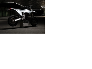 Nouvelle Moto Électrique Supermotard BRAND 2026 FIRST STARK-VARG SM à Vendre - Product Image 6