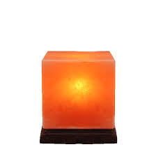 Lámpara de sal del Himalaya con forma de cubo calificada GMP, paquete completo de artesanías naturales talladas con cable eléctrico y bombilla - Product Image 5
