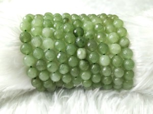 Cuentas de Aventurina Verde Natural de Primera Calidad, Forma Facetada, 14 Pulgadas de Largo, 8mm, Maharashtra, India, Apoya la Emocionalidad - Product Image 5