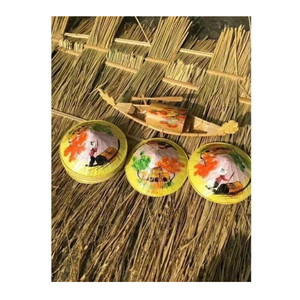 Mini Sombrero Cónico Vietnamita Non La Hecho a Mano, Ideal para Regalo, Decoración Artesanal, Procedente de Vietnam, a Precio Económico - Product Image 4