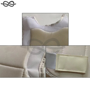 Cómodo protector de pecho Rib Shield para Taekwondo Muay Thai Boxing Competition Hecho de cuero duradero - Product Image 4