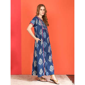 Chemise de nuit décontractée Evolve pour femme en coton, imprimée, manches courtes, col à nœud, longueur maxi, poches latérales, en popeline douce, taille 3XL, pour la maison - Product Image 3