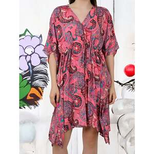 Caftán de Seda Rosa con Estampado Paisley para Mujer # 1625 Elegante Traje de Baño con Capa Protectora - Product Image 3