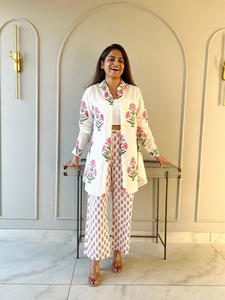 Ensemble de robes décontractées Miracle Garden pour femmes, robe en coton à col fermé pour femmes du fabricant et exportateur indien - Product Image 4