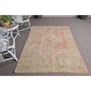 Tapis vintage 4,5 x 7,9 pieds, tapis turc persan en laine vert et rouge - Product Image 1