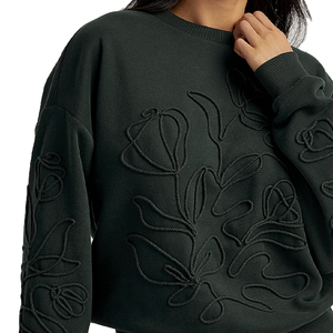 Sudadera Premium Extra Grande para Mujer, Negra, Ecológica, Cálida para Invierno, Cuello Redondo, Mangas Largas, Estilo Moderno con Estampado Frontal y Bordado 3D - Product Image 4