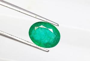 พลอยสปิเนลธรรมชาติคุณภาพดีที่สุด ทรงมรกต สำหรับเสริมพลังแห่งความฉลาด ความเข้มแข็ง ให้พลังบวก ราคาดีที่สุด - Product Image 5