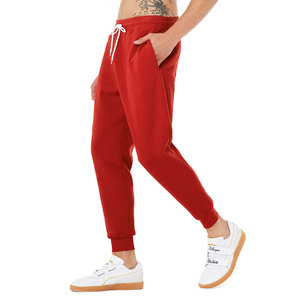 Pantalon de jogging unisexe en molleton éponge rouge, personnalisable avec étiquette privée, pour un confort ultime, coupe ajustée, style streetwear - Product Image 4