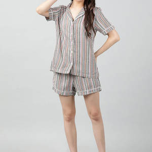 Conjunto de Verano de Alta Calidad para Mujer, Ropa de Calle, Colección de Verano, Logotipo Personalizado, Conjunto de Pantalones Cortos de Manga Corta para Mujer, Servicio OEM - Product Image 4