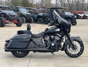 Moto d'occasion de haute qualité 2025 Chieftain Dark Horse Thunder Black 92HP 1 890 cc en stock pour vente immédiate - Product Image 2