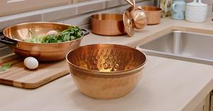 Bol mélangeur rond en métal en cuivre pour salade oeuf battant décoratif et cuisine à des fins de service bol de service en laiton pour bonbons moyen - Product Image 2