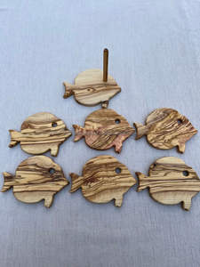 อคาเซียเรซินอีพ็อกซี่ขนาดที่กําหนดเองรอบสแควร์วอลนัทไม้ไผ่Coaster Acaciaไม้เครื่องดื่มถ้วยไม้สําหรับกาแฟชาเบียร์ - Product Image 4