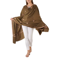 Dupatta d'hiver en velours de soie indien vert olive, moderne, dernière collection, brodé à la main, couleurs unies personnalisables, bordure délicate en Zari