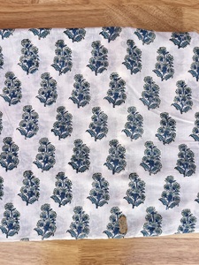 Tela pesada de algodón puro de diseño indio tradicional diseño clásico de calidad de exportación para hacer vestidos al por mayor - Product Image 6