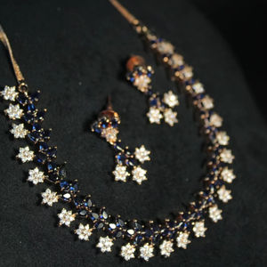 Styliste et collier unique en laiton de qualité supérieure avec argent AD CZ et perle pour les mariages de mariées Fournisseur de produits en vrac - Product Image 1