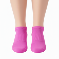 Chaussettes de cheville de sport athlétiques à séchage rapide pour femmes Chaussettes de bateau respirantes pour le fitness et la course Manchette de logo personnalisable