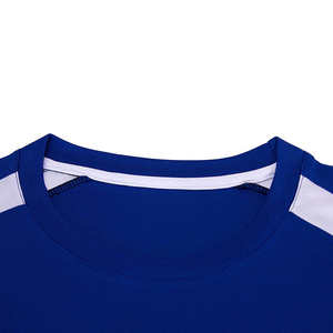 Camiseta de fútbol con logotipo personalizado al por mayor de fábrica, uniforme de chándal, ropa de fútbol ligera transpirable de poliéster 100% para Unisex - Product Image 5