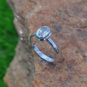 Bague en topaze bleu ciel faite à la main, en argent sterling, pierre précieuse ovale, bijoux, cadeau de naissance de décembre pour femmes - Product Image 6