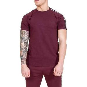 Nueva llegada Calidad Algodón hombres camiseta personalizada hombres moda gran tamaño camiseta gimnasio entrenamiento camiseta para hombres con logotipo personalizado - Product Image 3