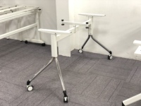 Cadre de table pliante d'étude scolaire avec roue amovible Cadre de bureau pliable en métal Quincaillerie en métal