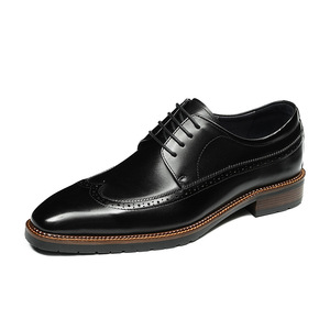 รองเท้าหนังกลับนิ่มแบบ Brogue ขอบเจาะรู พื้นรองเท้าน้ำหนักเบา รองเท้าลำลองสำหรับผู้ชาย รองเท้าแฟชั่น - Product Image 1