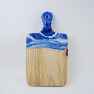 Customizable Acacia Bamboo Cutting Board with Ocean River <b>Resin</b> Finish <b>for</b> Serving Food with High Quality at Affordable Price - Product Image 4