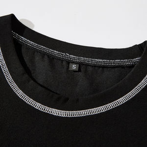 Vente en gros de t-shirts de luxe 280gsm oversize en coton pour homme, épaule tombante, col rond avec impression numérique et coutures contrastées - Product Image 4