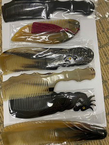 Peigne en corne de qualité supérieure pour le démêlage de la barbe et des cheveux Idéal pour les barbiers et la maison - Product Image 3