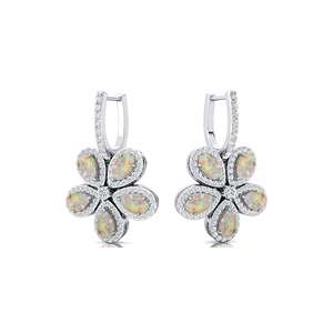 Boucles d'oreilles pendantes à la mode en or massif 18 carats ornées d'opale éthiopienne naturelle et de vrais diamants à prix de gros - Product Image 1