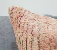 Housse de coussin en laine pure berbère, coussin marocain noué à la main, coussin Azilal, décoration intérieure, fabriqué au Maroc