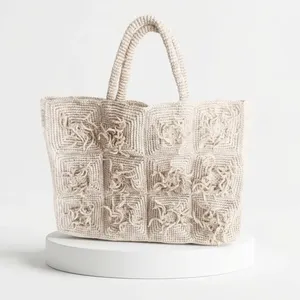 Sac fourre-tout en crochet bleu avec motif géométrique brodé, style bohème, plage d'été, deux poignées, fermeture à glissière, doublure en coton - Product Image 3