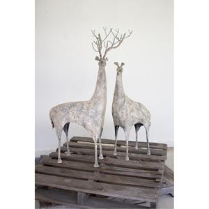 Sculptures de cerfs hauts et petits décoratifs avec un effet de peinture écaillée | Une paire de rennes en métal rustique pour un thème d'hiver confortable - Product Image 4