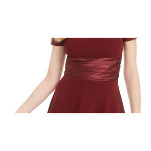 Abito da cocktail in raso da donna B Darlin, a maniche corte, con spalle scoperte, vestibilità svasata, taglia 0, colore vino - Product Image 3