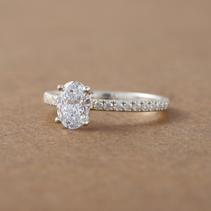 Bague de fiançailles en diamant pavé de taille ovale, bague de fiançailles luxueuse en platine 950, bague cadeau pour femme certifiée IGI - Product Image 6