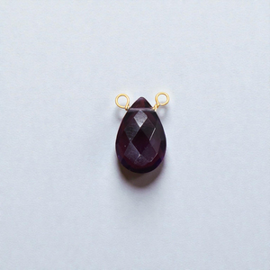 Vente en gros de breloques en cristal de couleur améthyste facetté en forme de larme avec bélière plaquée or pour la fabrication de colliers et de boucles d'oreilles DIY - Product Image 1