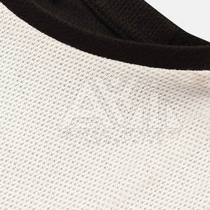 Camiseta de Cuello Redondo y Manga Corta para Hombre, Diseño Color Block, Ropa Casual, Logotipo Personalizado, OEM, ODM - Product Image 3