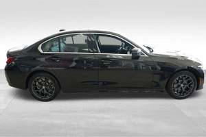 Meilleure offre de qualité d'occasion 2025 B-M-W Série 3 330i xDrive d'occasion - Product Image 3