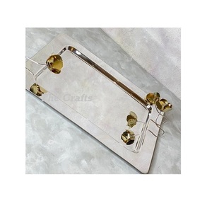 Plateau de service martelé en acier inoxydable avec poignée en feuille d'aluminium Plateau de collations alimentaires de qualité exclusive en Inde - Product Image 3