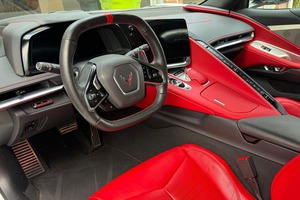 Chevrolet Corvette Stingray Cabriolet 2LT d'occasion propre, année 2020 - Product Image 3