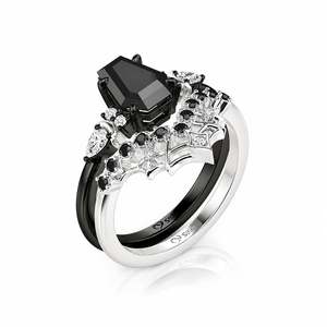 ชุดแหวนลายใยแมงมุมและห่วงโลงศพสองสี Jeulia - Product Image 2