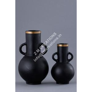 Jarrones de mesa de estilo bohemio, macetas de flores negras mate, florero de Metal hecho a mano portátil, juego de tamaño pequeño de 2 ideas de decoración del hogar - Product Image 1