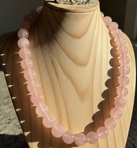Collar con cuentas de piedra de cuarzo rosa Unisex 18 pulgadas plata 925 cerradura anudada a mano diseño geométrico accesorio de moda - Product Image 3