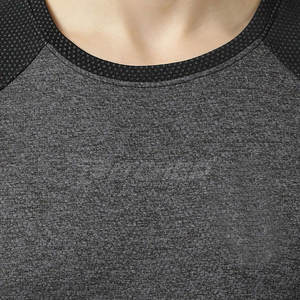 เสื้อยืดผู้ชายสไตล์สปอร์ต เนื้อผ้าบางเบา ยืดหยุ่นสบาย ดีไซน์สะดุดตา สไตล์คนเมือง ใส่ได้ตลอดวัน - Product Image 5