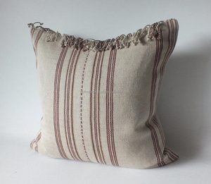 Housses de coussin en coton tissé à la main de haute qualité taie d'oreiller brodée pour lit à usage domestique disponible en gros - Product Image 4
