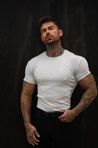 Vente en gros de vêtements en vrac T-shirts pour hommes bleu clair à col rond flammé 100% coton respirant T-shirt de gymnastique et d'entraînement avec logo personnalisé pour hommes - Product Image 4