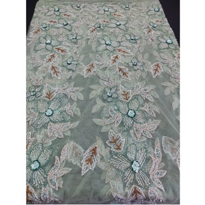 Tissu perlé de luxe fabriqué à la main avec fil métallique et paillettes pour la mode et les vêtements de créateurs disponibles au prix d'exportation - Product Image 1