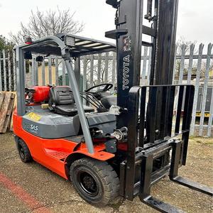 Vente en gros 1.2 tonnes 1.6 tonnes 3,5 tonnes 5 tonnes 6 tonnes 8 tonnes 10 tonnes électrique diesel 4X4 hydraulique hors route chariots élévateurs en stock - Product Image 3