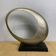 Sculptures en argent et en aluminium Art métallique élégant pour la décoration de la maison et du bureau - Product Image 5